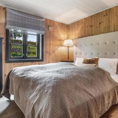 4 Bedroom In